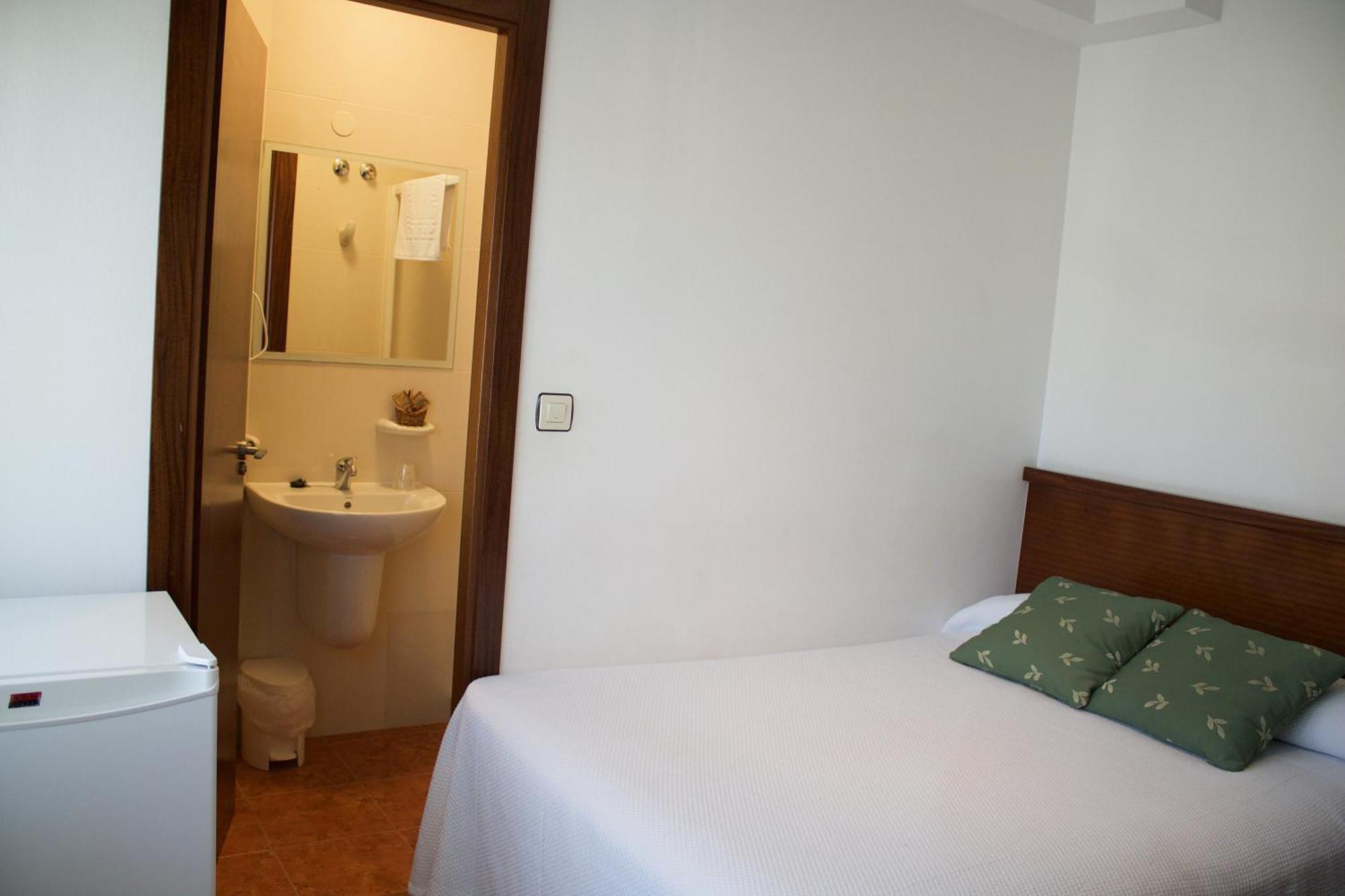 Pension Santos Vimianzo ภายนอก รูปภาพ